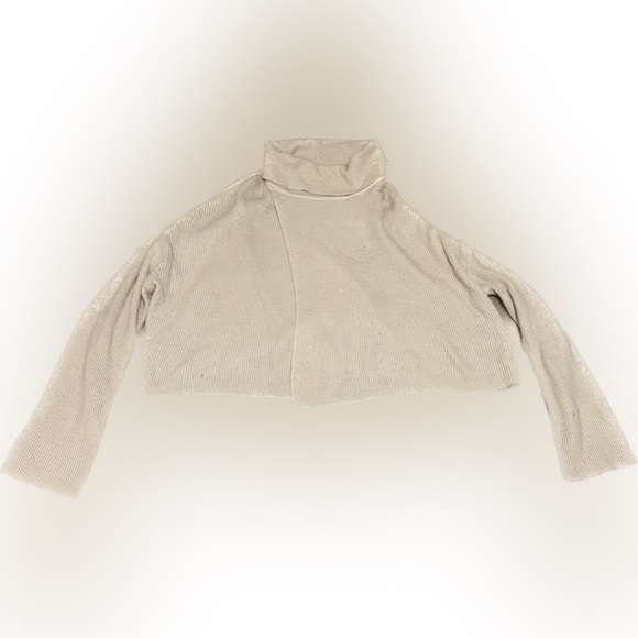 JOA Los Angeles Cropped Turtleneck Sweater - Picture 1 of 6